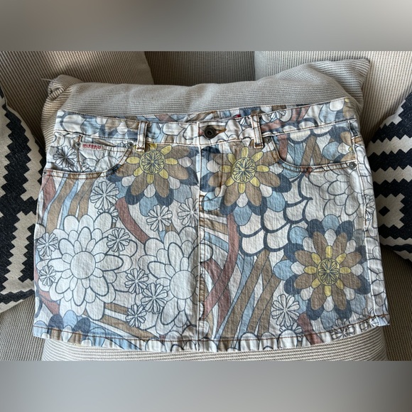 Guess Jeans Dresses & Skirts - Vintage❤️Guess Jeans Denim Mini Skirt Y2K🥰